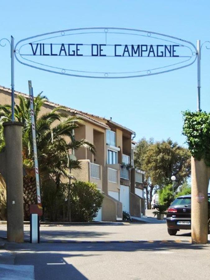 Maison Charmante A Cogolin Avec Vue Sur La Mer Et Piscine Exterior photo